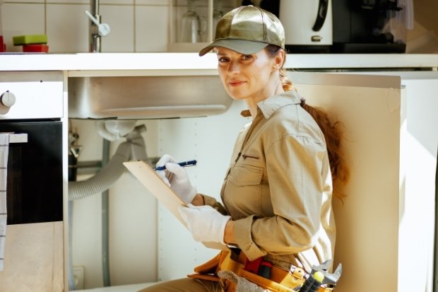 How Emergency Plumbers Handle Repairs Fast