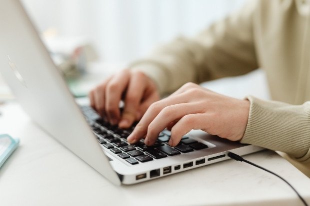 Blogging For Poetry Writers